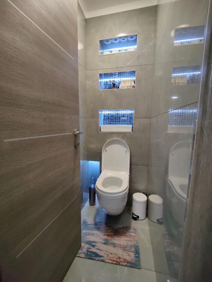 Charming Ac 2-Bedroom Apartment Antibes City Center Family, Couples Friendly 외부 사진